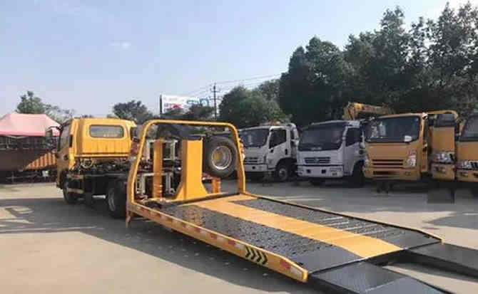 龙岩汽车中途维修案例